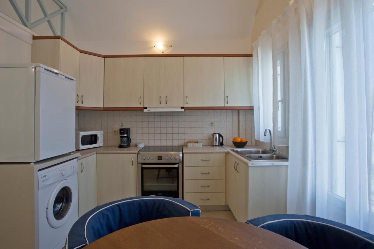 Santorini Med Homes - Sunday Apartment Mesaria Eksteriør bilde