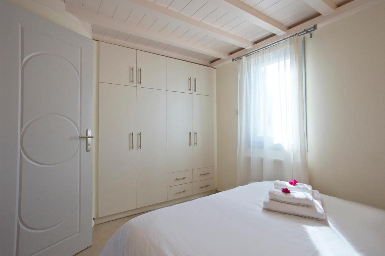 Santorini Med Homes - Sunday Apartment Mesaria Eksteriør bilde